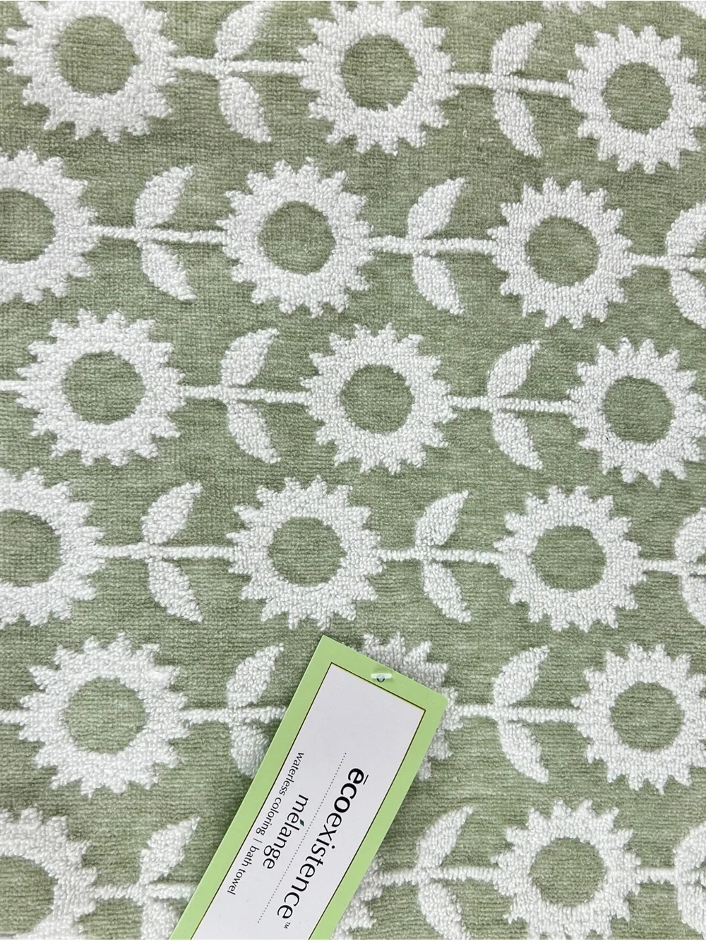 Ecoexistence Mélange Bath Towels Green White Floral Plush Cotton 2 Pc Set NEW